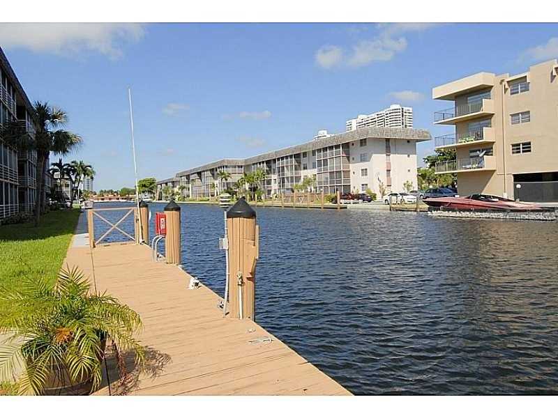 3725 Northeast 169th St, North Miami Beach, FL 33160