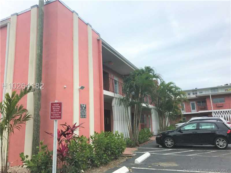 1560 Northeast 127th St, North Miami, FL 33161