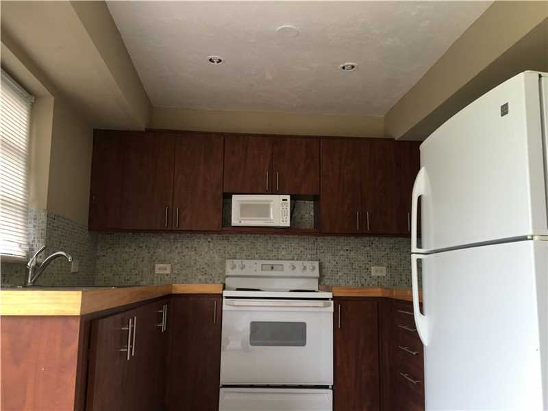 445 NE 135 ST, North Miami, FL 33161
