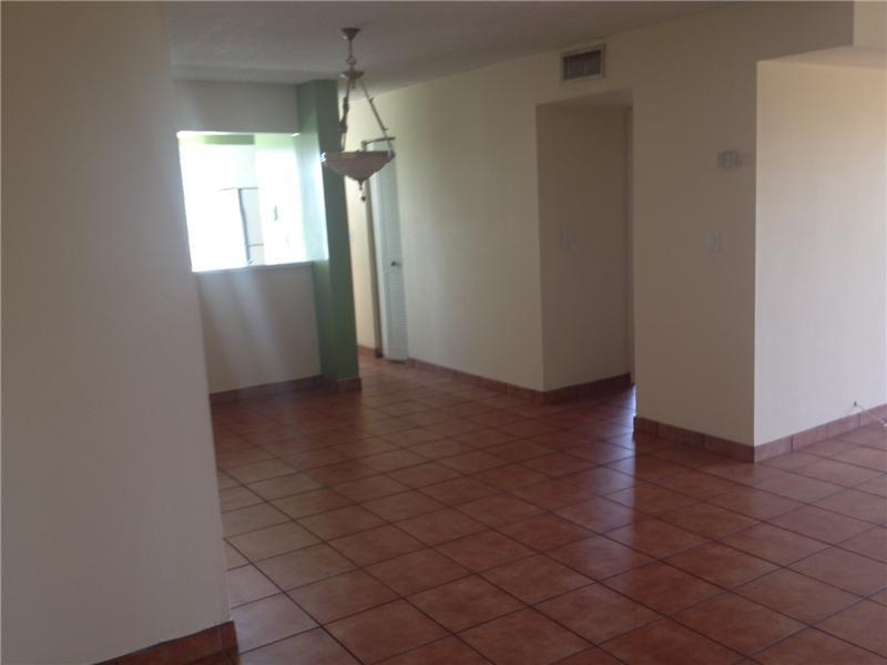 1250 Northeast 125th St, North Miami, FL 33161
