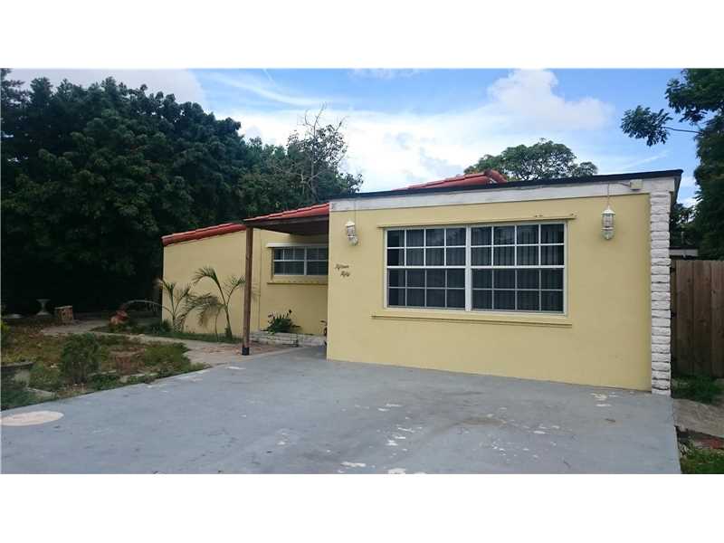 1550 Northeast 139 ST, Miami, FL 33161