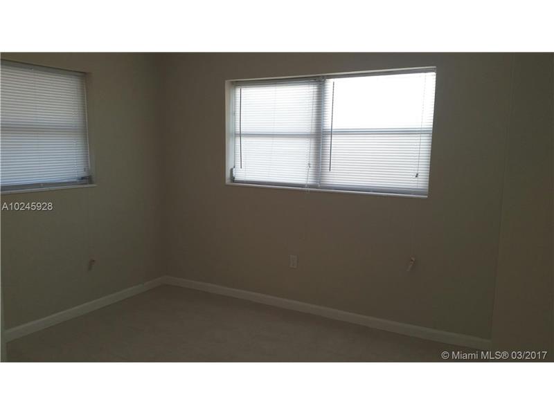 2070 Northeast 162nd St, North Miami Beach, FL 33162