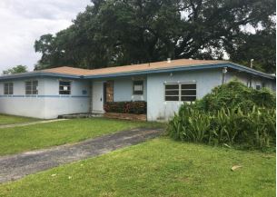 810 NE 154th StreetMiami, FL, 33162