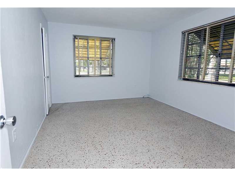 1986 Northeast 167th St, North Miami Beach, FL 33162