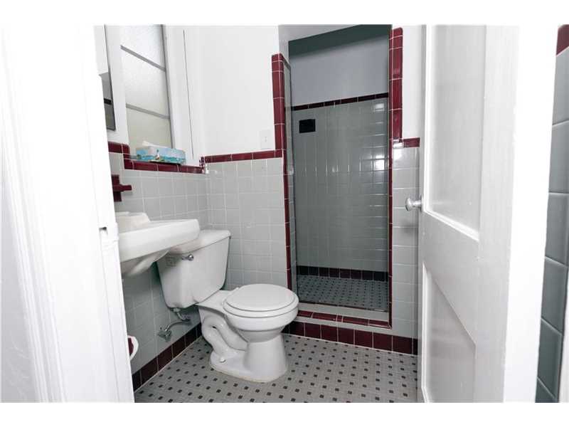 1986 Northeast 167th St, North Miami Beach, FL 33162
