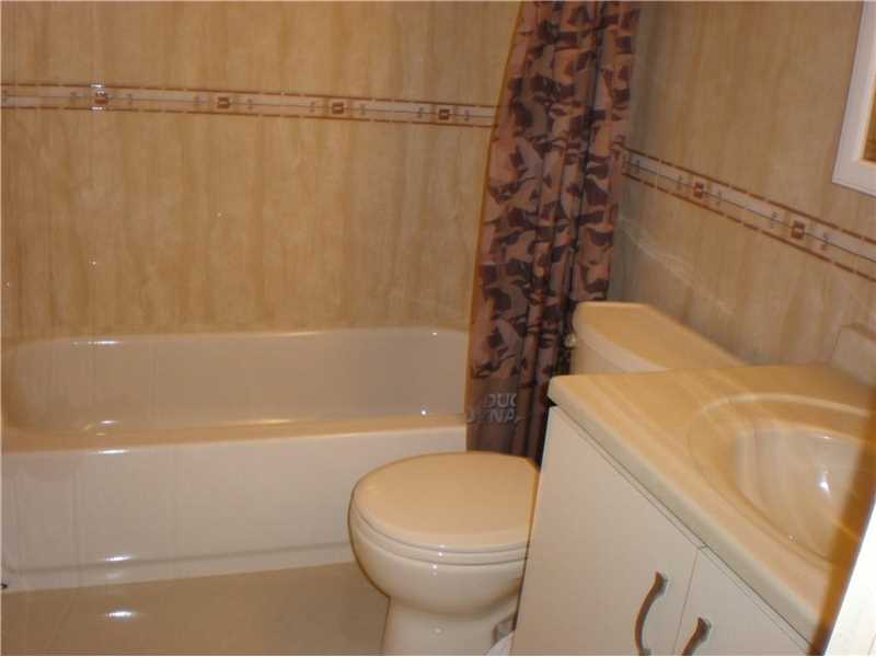 1460 Northeast 169th St, North Miami Beach, FL 33162