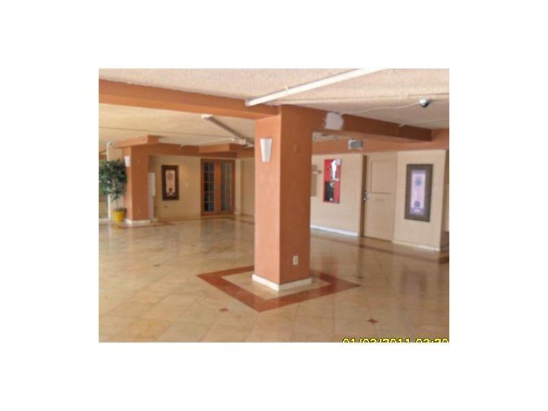 2075 Northeast 164th St, North Miami Beach, FL 33162