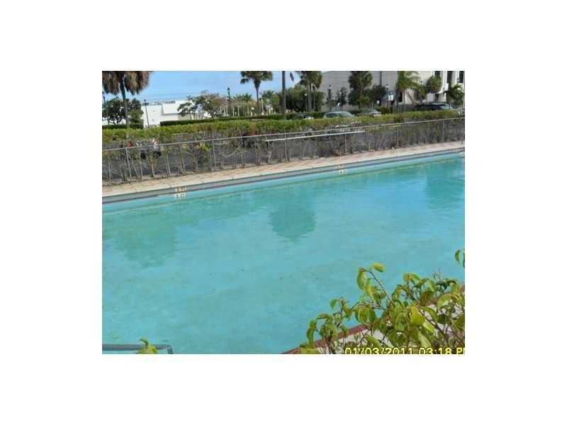2075 Northeast 164th St, North Miami Beach, FL 33162