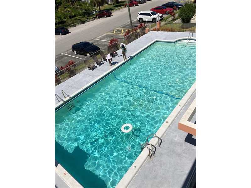 1430 Northeast 170th St, North Miami Beach, FL 33162