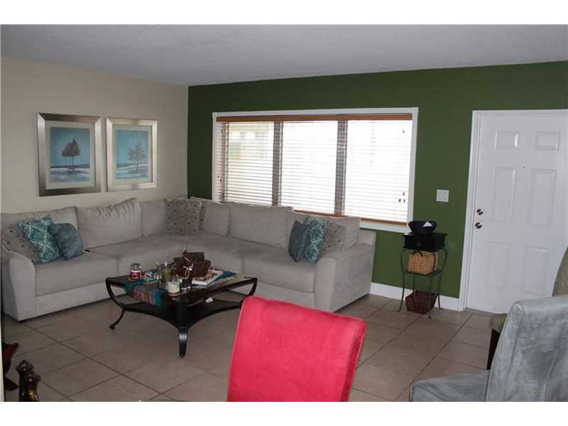 1450 Northeast 170th St, North Miami Beach, FL 33162