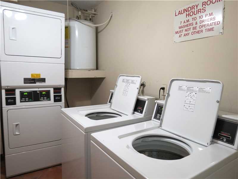 2821 N Miami Beach Blvd, North Miami Beach, FL 33162