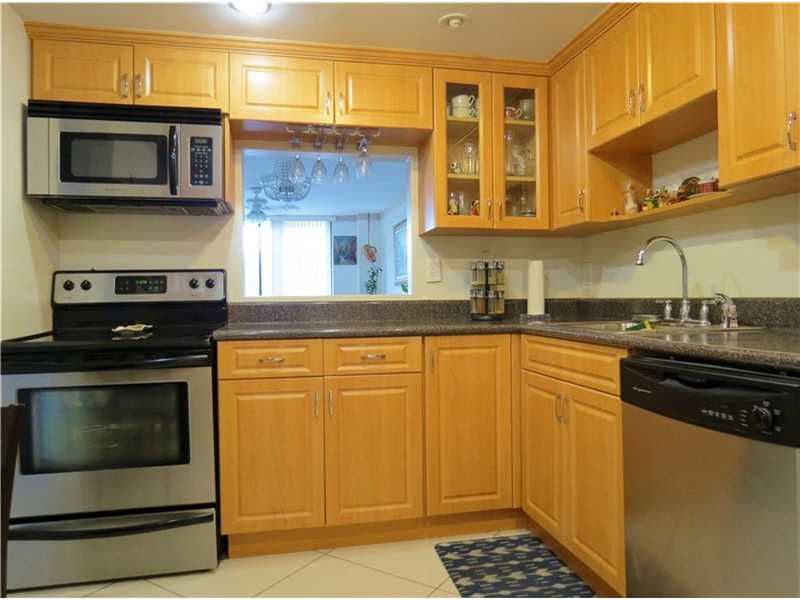 2821 N Miami Beach Blvd, North Miami Beach, FL 33162