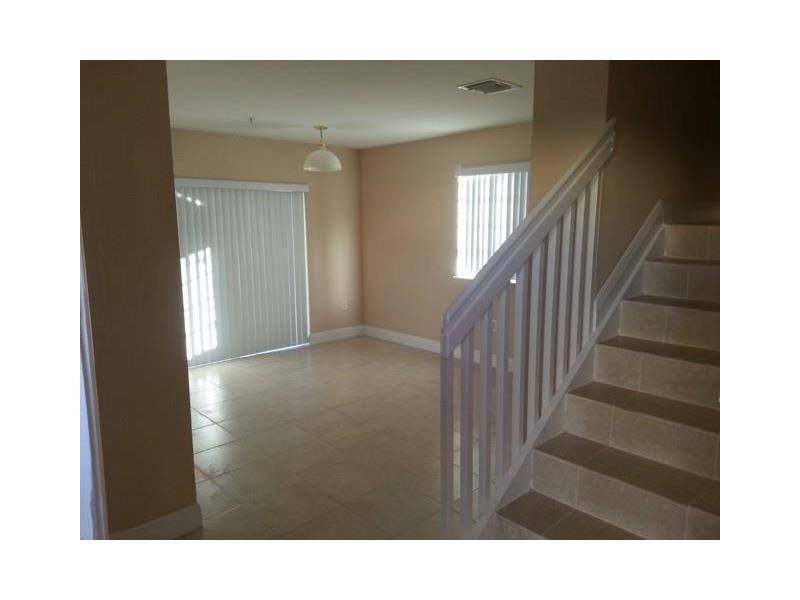 2092 Northeast 167 ST, North Miami Beach, FL 33162