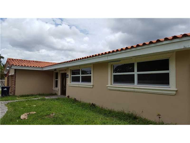 4865 Southwest 93rd Ct, Miami, FL 33165