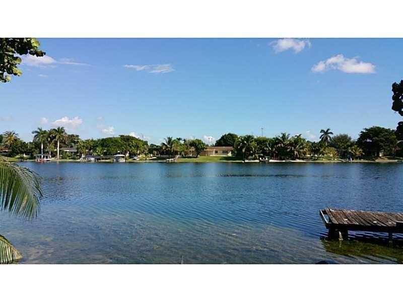 4865 Southwest 93rd Ct, Miami, FL 33165