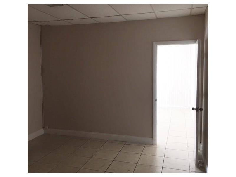 10527 Southwest 40th St, Miami, FL 33165