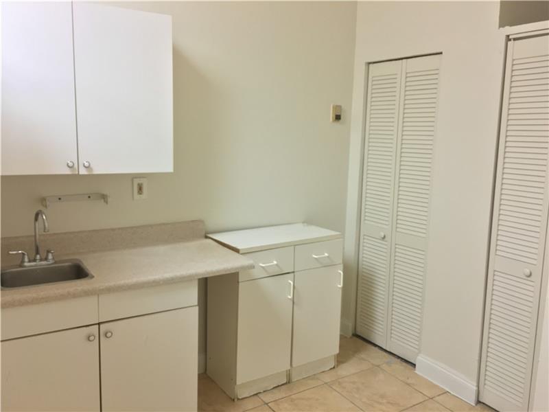 10515 Southwest 40th St, Miami, FL 33165