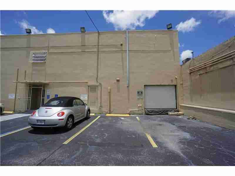 9578BIRD RD, Miami, FL 33165