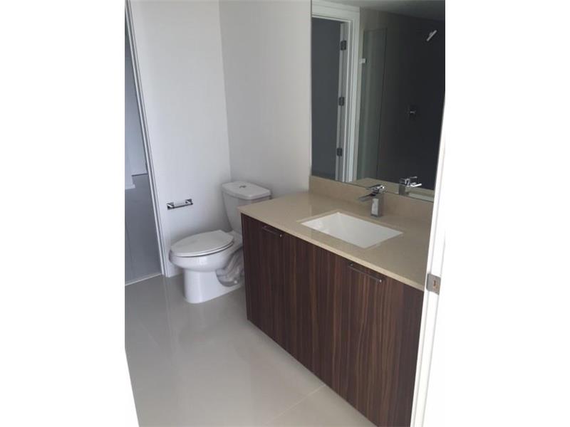5252 NW 85 AVE 608, Doral, FL 33166