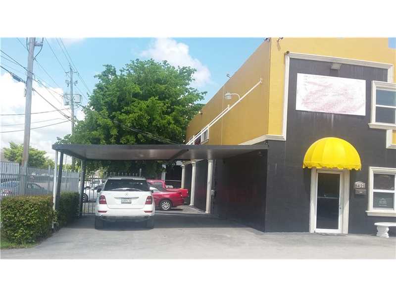 8421 Northwest 70th St, Miami, FL 33166
