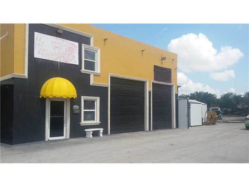 8421 Northwest 70th St, Miami, FL 33166