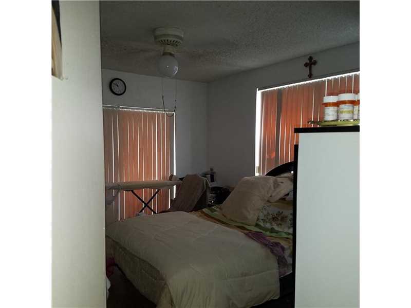 8100Geneva Ct, Doral, FL 33166