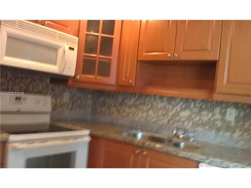 498 Northwest 165th Street Rd, Miami, FL 33169