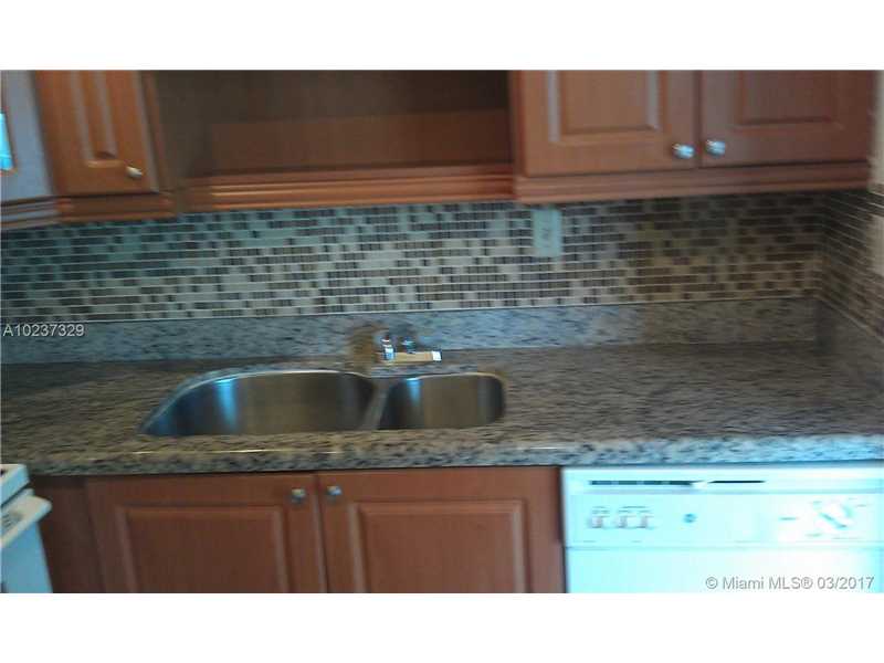 498 Northwest 165th Street Rd, Miami, FL 33169