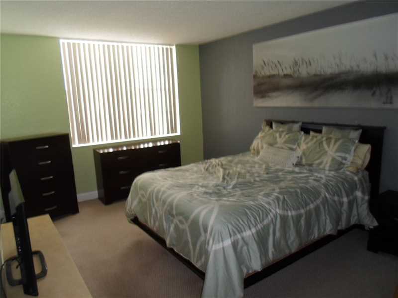 482 Northwest 165th Street Rd, Miami, FL 33169
