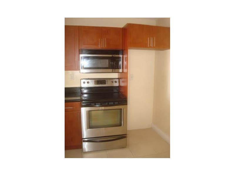 482 Northwest 165th Street Rd, Miami, FL 33169