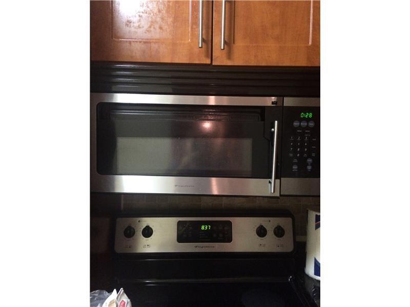 492 Northwest 165th Street Rd, Miami, FL 33169