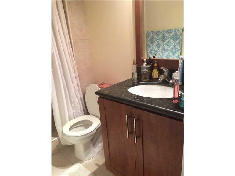 492 Northwest 165th Street Rd, Miami, FL 33169