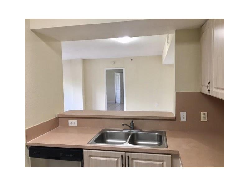 9300Fontainebleau Blvd, Miami, FL 33172