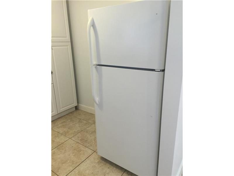 2700 NW 100th Ave COTTAG, Doral, FL 33172