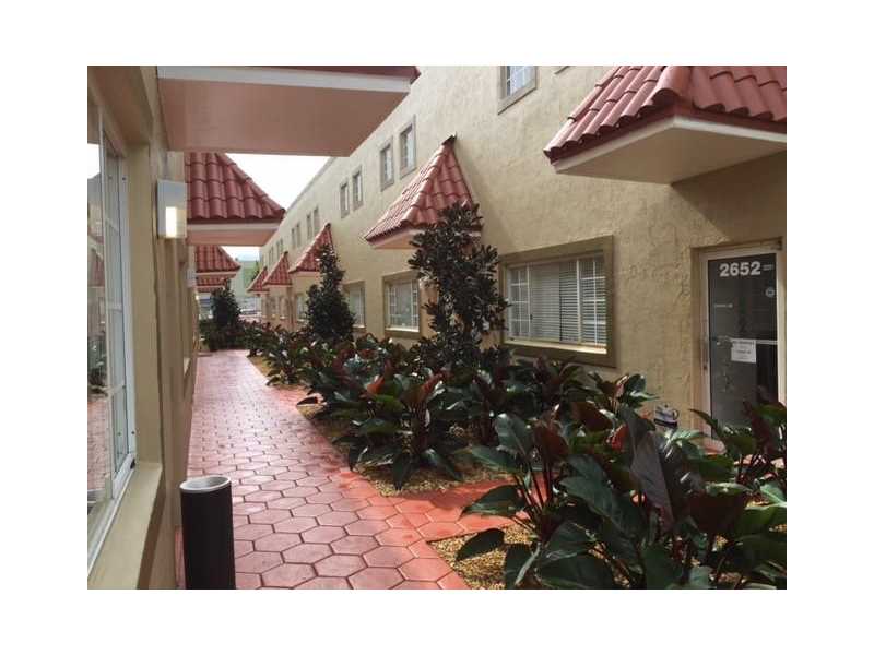 2644 NW 97 AVE 2646, Doral, FL 33172
