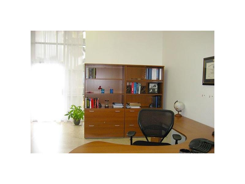 2200 Northwest 102 AV, Doral, FL 33172