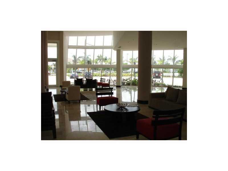 1750 NW 107 AV R-203, Doral, FL 33172