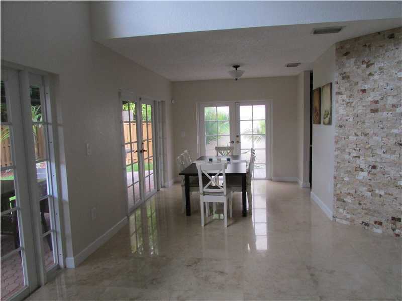 9950 Northwest 29th St, Doral, FL 33172