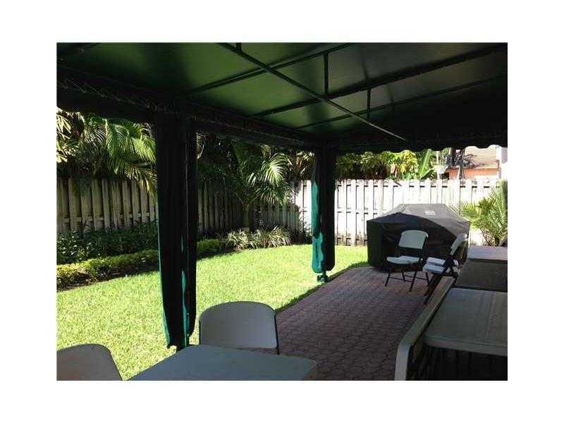 9950 Northwest 29th St, Doral, FL 33172