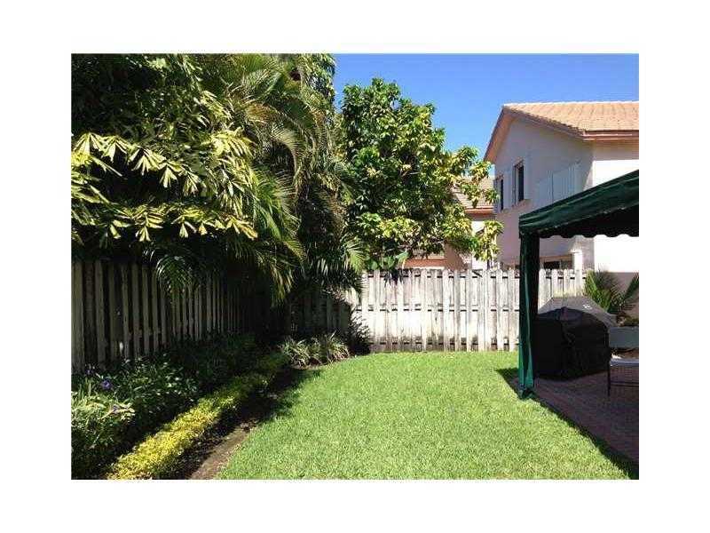 9950 Northwest 29th St, Doral, FL 33172