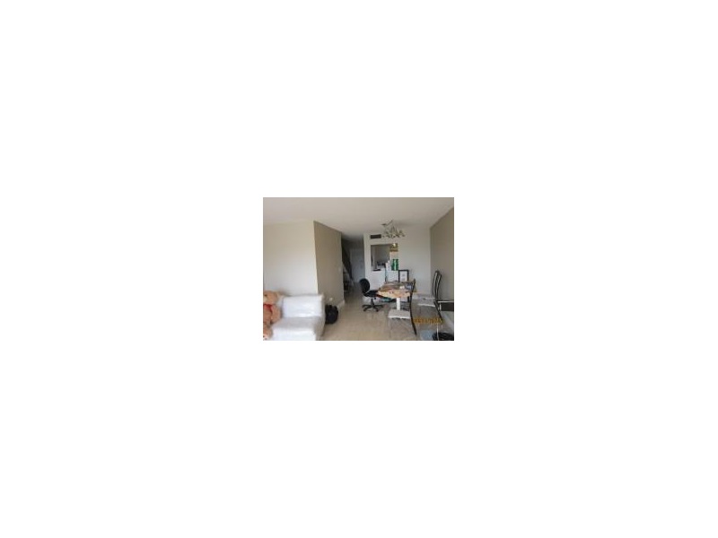9375Fontainebleau Blvd, Miami, FL 33172