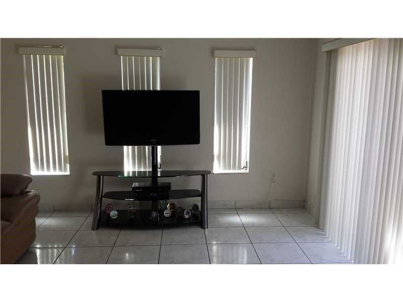 10629 Southwest 75th Ln, Miami, FL 33173