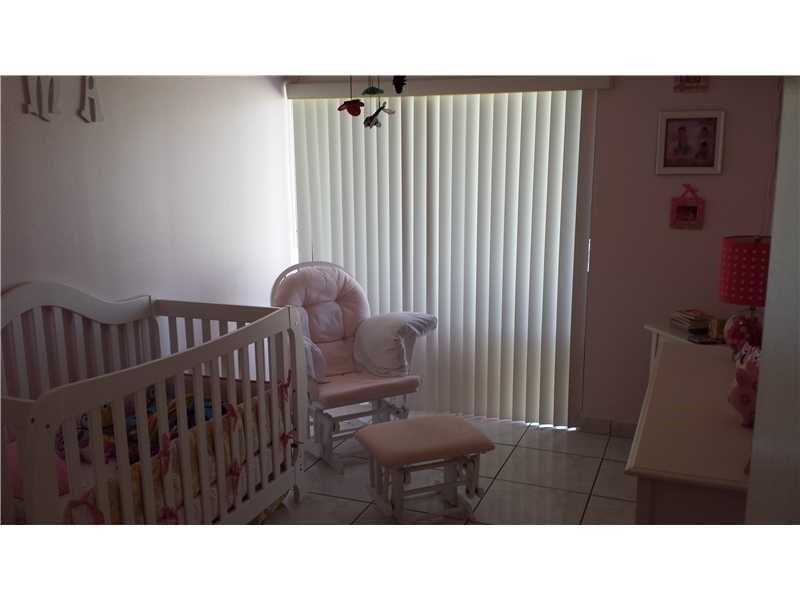 10629 Southwest 75th Ln, Miami, FL 33173