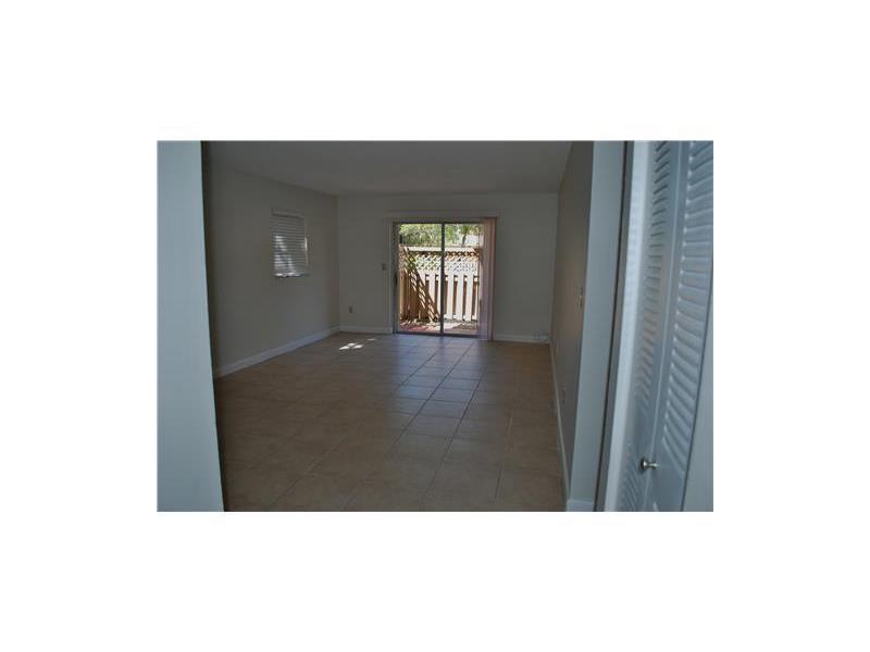 8650 Southwest 109 AVE, Miami, FL 33173