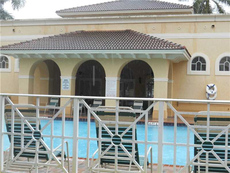 8906 West Flagler St, Miami, FL 33174