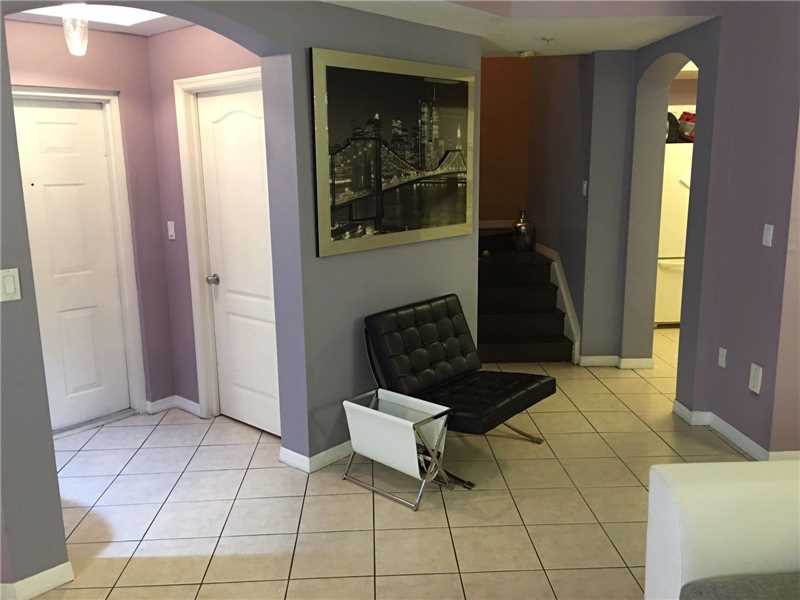 8906 West Flagler St, Miami, FL 33174