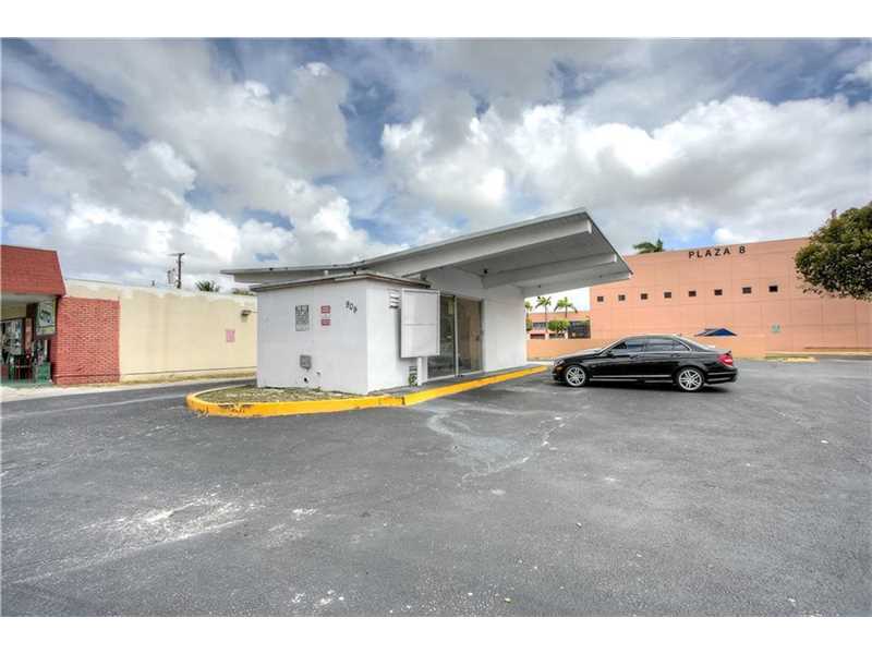 9600 SW 8th St 2, Miami, FL 33174
