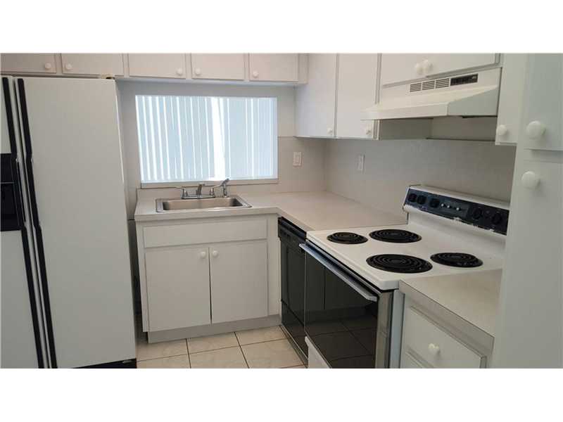 9440 West Flagler St, Miami, FL 33174