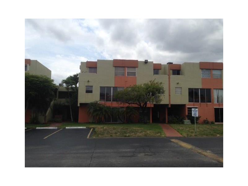 9390 West Flagler St, Miami, FL 33174