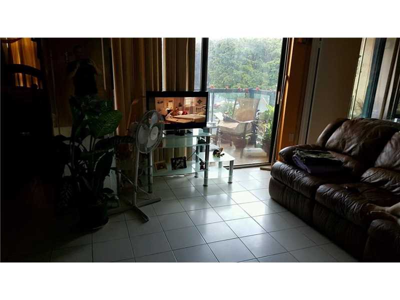 11800 SW 18th St 328-4, Miami, FL 33175